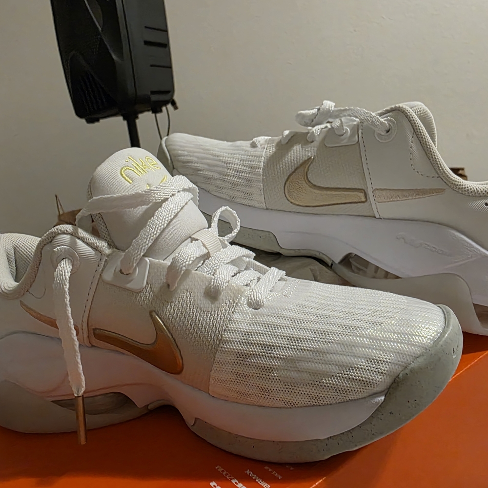 Nike White and Gold Sneakers